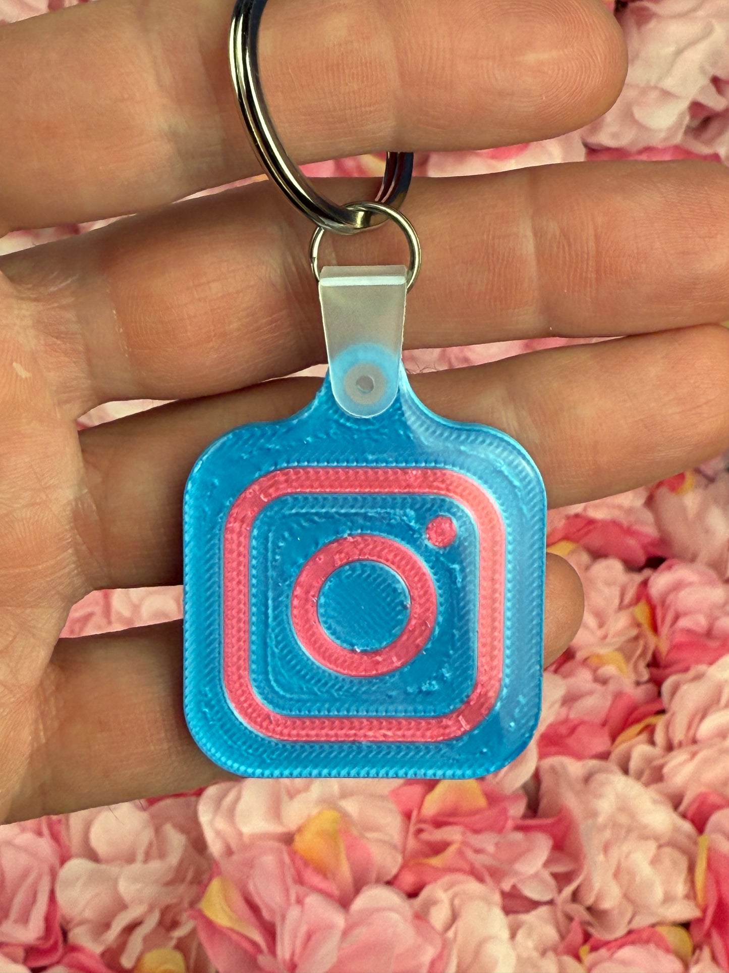 NFC Instagram keychain Free EU Delivery nail