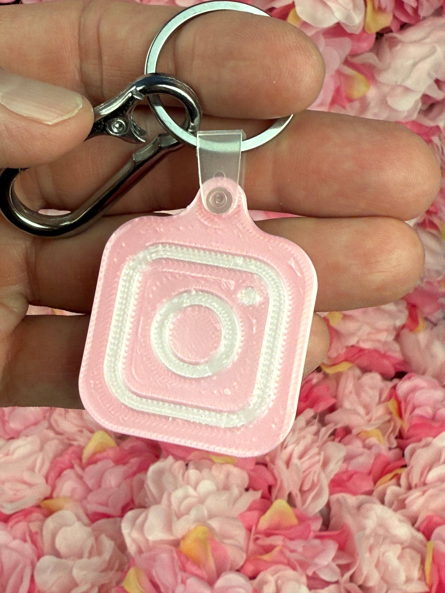 NFC Instagram keychain Free EU Delivery nail