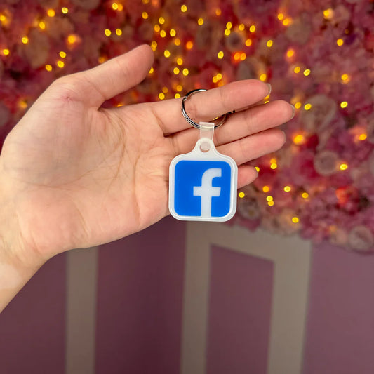 🔵 Facebook Logo Keychain – Connect in Style | Free EU Shipping