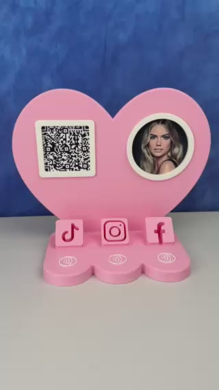 Heart-Shaped NFC Social Media Stand – FREE EU DELIVERY