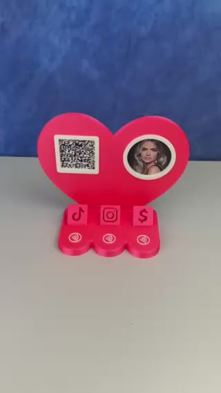 Heart-Shaped NFC Social Media Stand – FREE EU DELIVERY
